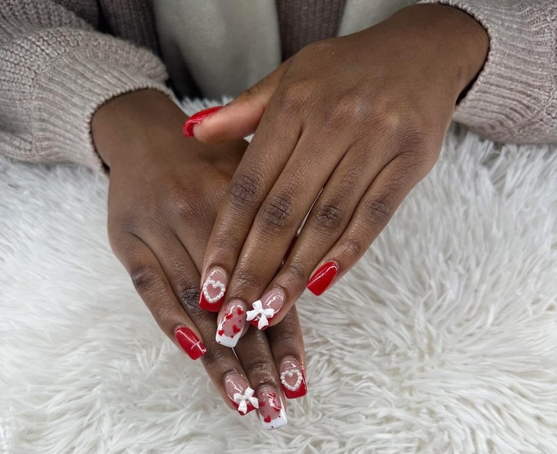 Deluxe gel manicure with sparkling rose gold glitter accent